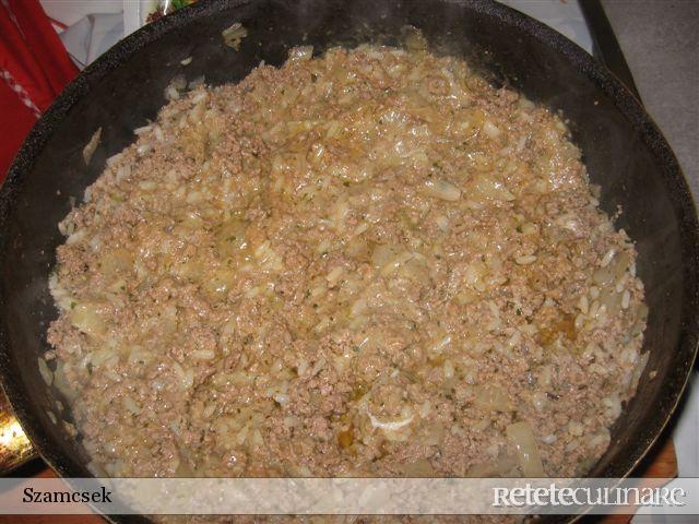 Rosii umplute cu carne si orez