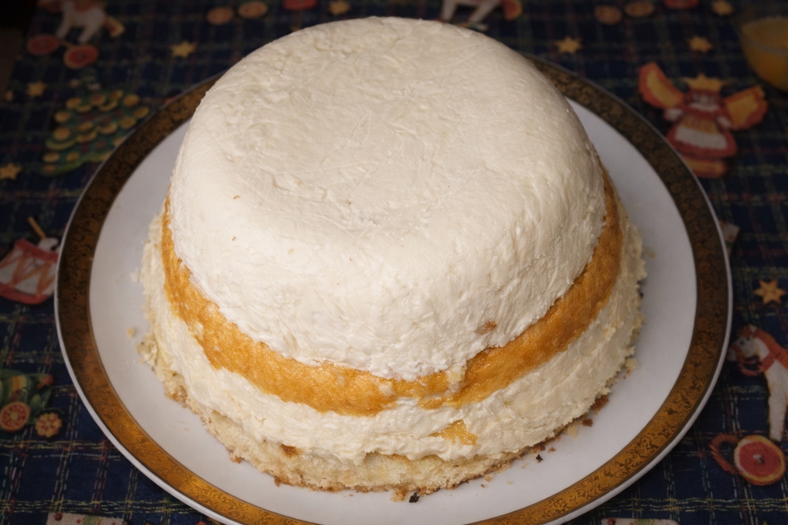 Tort Diplomat cu Piersici si Jeleu