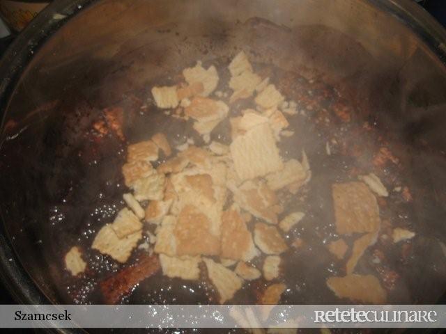 Salam de biscuiţi reţetă cu foi de napolitană