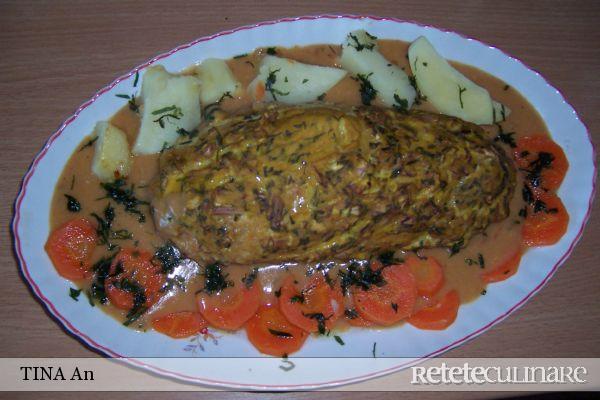 Carne tocata cu garnitura de morcovi