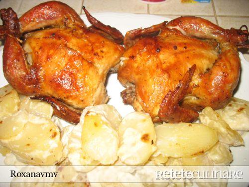 Rulada cu blat de malai si umplutura de cascaval cu smantana