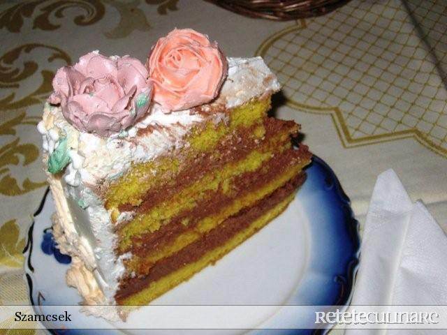 Tort `Cos cu Flori`
