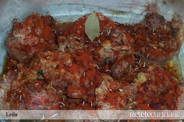 Pulpa de curcan la cuptor cu portocala si lamaie