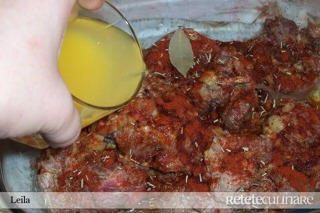 Pulpa de curcan la cuptor cu portocala si lamaie