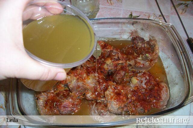 Pulpa de curcan la cuptor cu portocala si lamaie