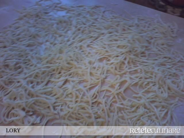 Ciorba Moldoveneasca de Gaina