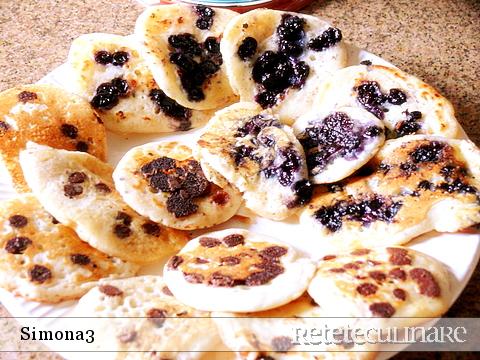 Clatite Americane (pancakes) cu Ciocolata sau Afine