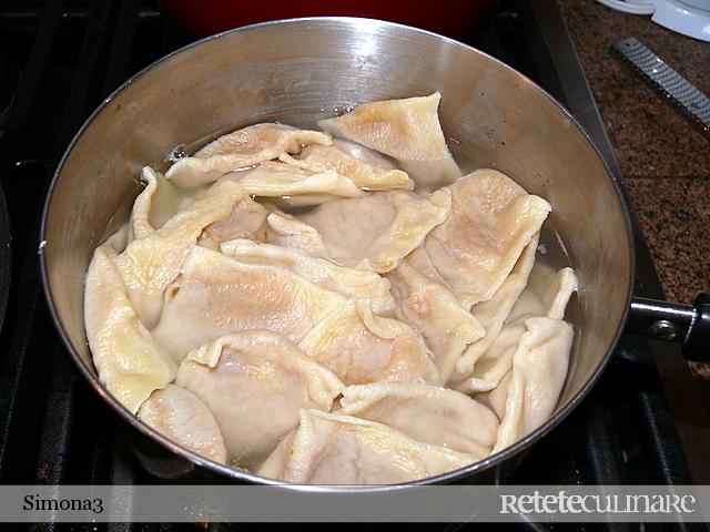 Ravioli cu Dovleac in Sos de Unt si Ierburi Aromate