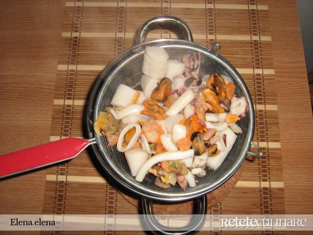 Paste Cu Fructe De Mare