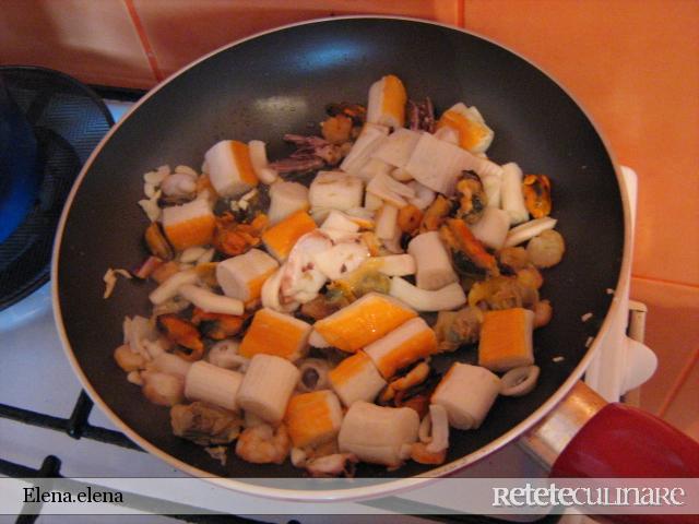 Paste Cu Fructe De Mare