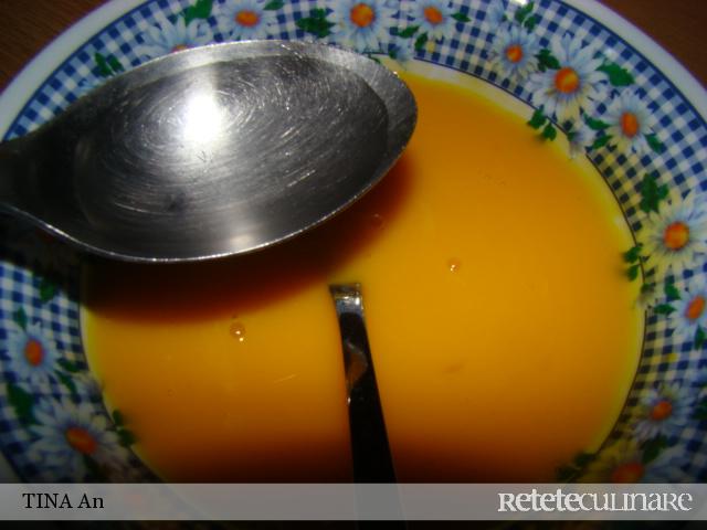 Prajitura cu nuca si crema de budinca