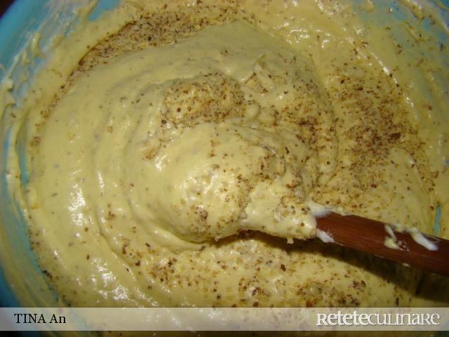 Prajitura cu nuca si crema de budinca