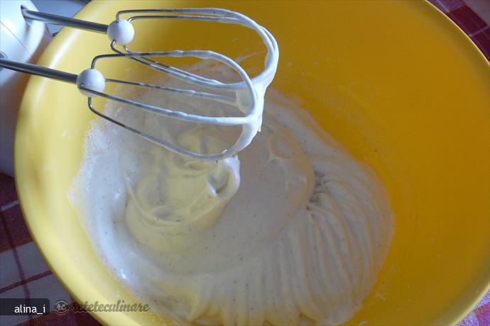Prajitura Cu Crema De Branza Si Caise