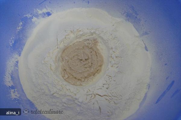 Cozonac Inflorit