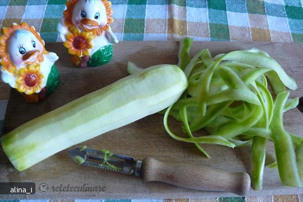 Salata De Pui Cu Caise
