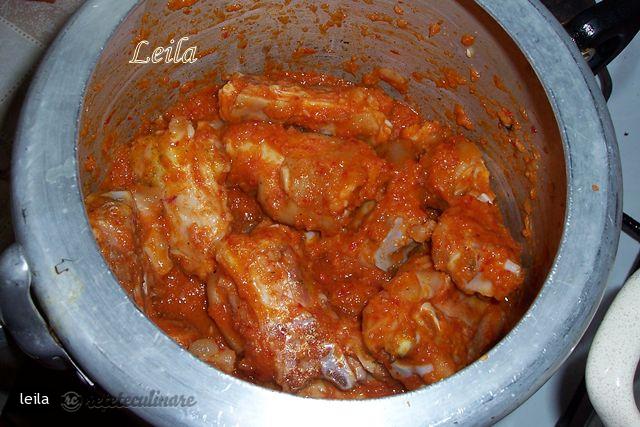 Tocanita De Burta Si Picioare De Porc