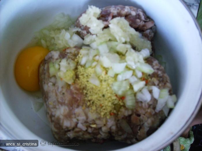 Legume Gratinate cu Perisoare