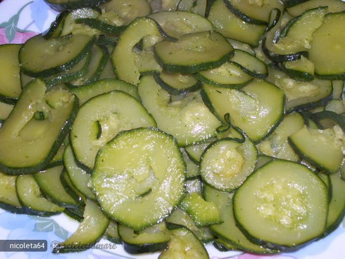 Aperitiv Cu Dovlecei