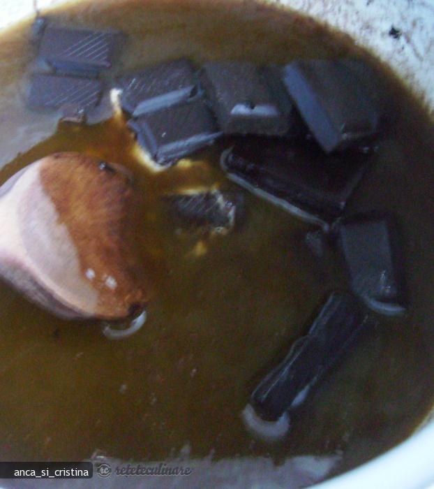 Muffins cu Ciocolata