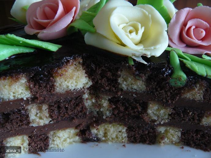 Tort Sah cu Crema de Ciocolata