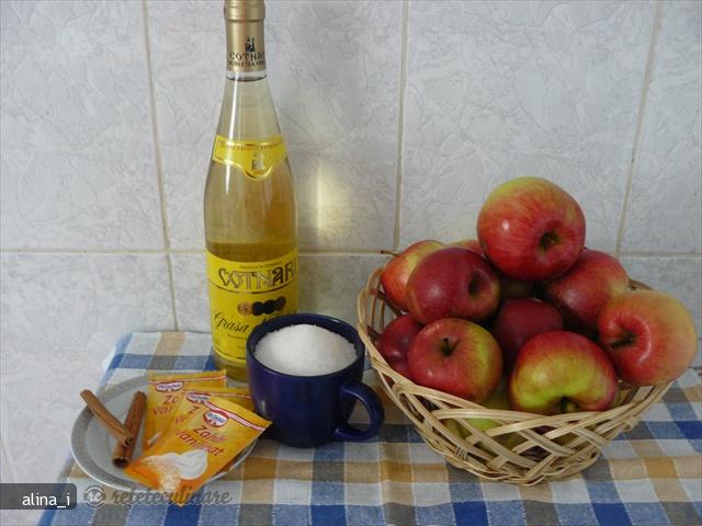 Tort cu Mere si Frisca