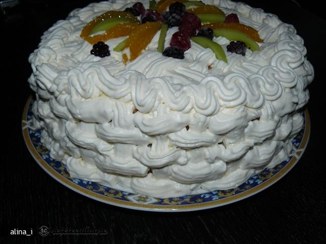 Tort cu Mere si Frisca