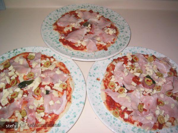 Pizza cu Piadine