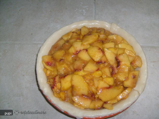 Tarta Frunza de Piersica (Peach Leaf Pie)