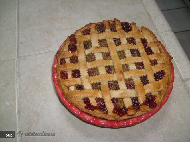 Tarta cu Mere si Merisoare