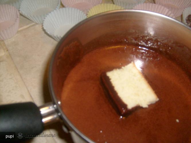 Prajitura cu Nuca de Cocos si Crema de Ciocolata