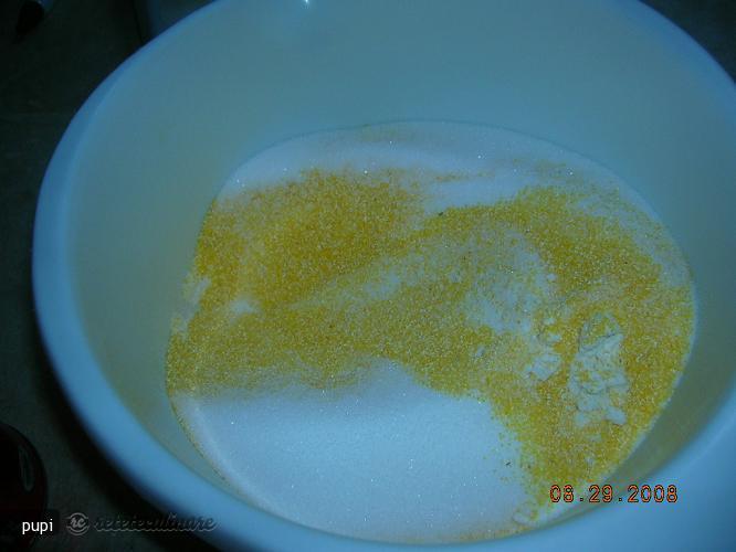 Malai la Cuptor (Corn Bread)