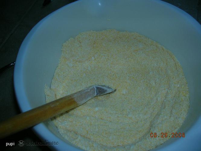 Malai la Cuptor (Corn Bread)