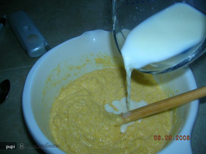 Malai la Cuptor (Corn Bread)
