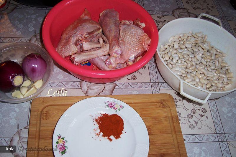 Fasole in Oala de Lut