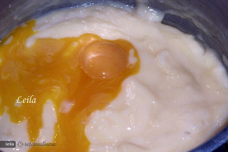 Prajitura cu Mere si Crema de Vanilie