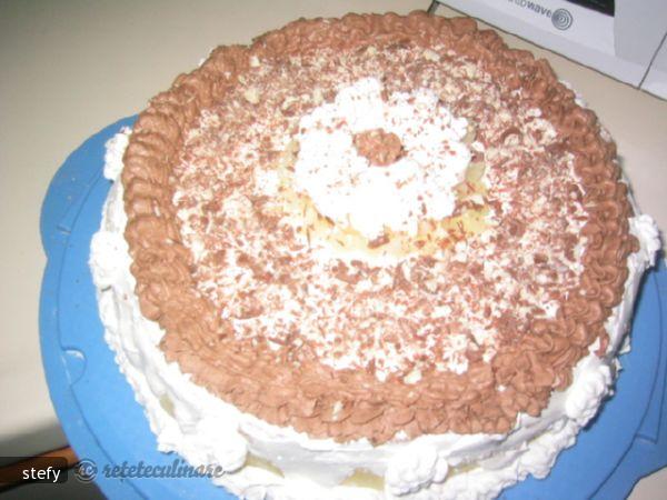 Tort de ciocolata