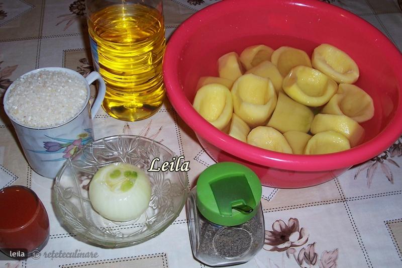 Cartofi umpluti cu orez