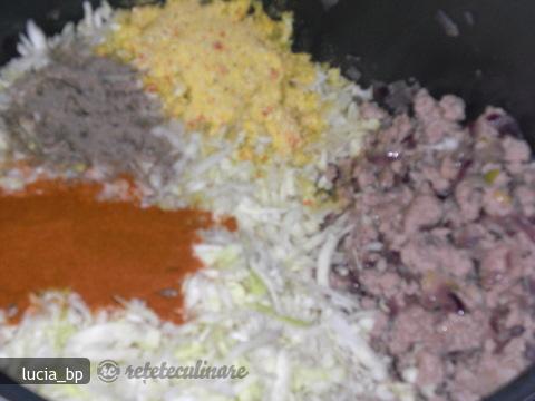 Varza cu carne,la cuptor