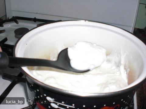 Peste la cuptor,in straturi,cu sos libanez