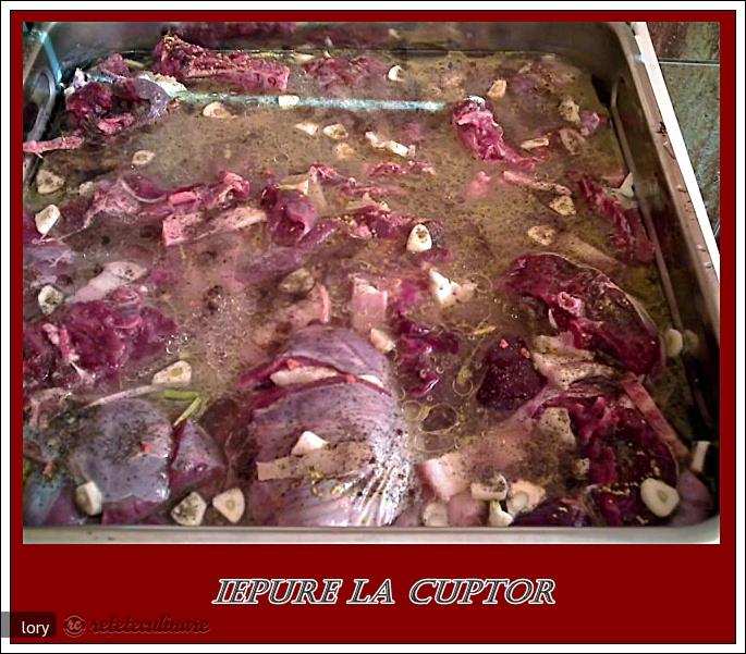 Iepure la cuptor
