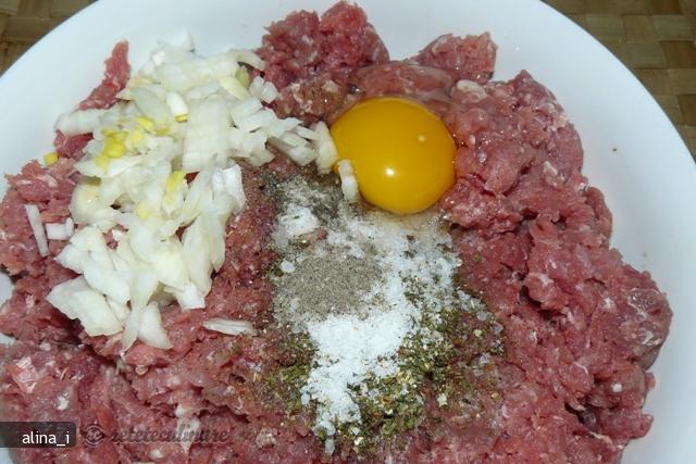 Praz umplut cu tocatura de carne
