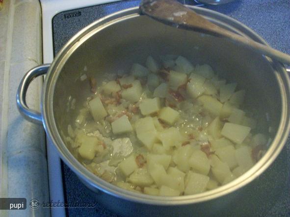 Pesto Potato Soup (Supa de Cartofi cu Busuioc)