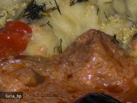 Vitel in sos de cascaval si masline