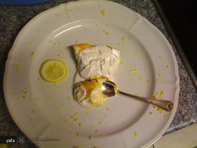 Tarta cu Lamaie si Bezea