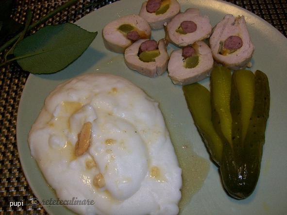 Rulada Din Piept de Pui (Umpluta)