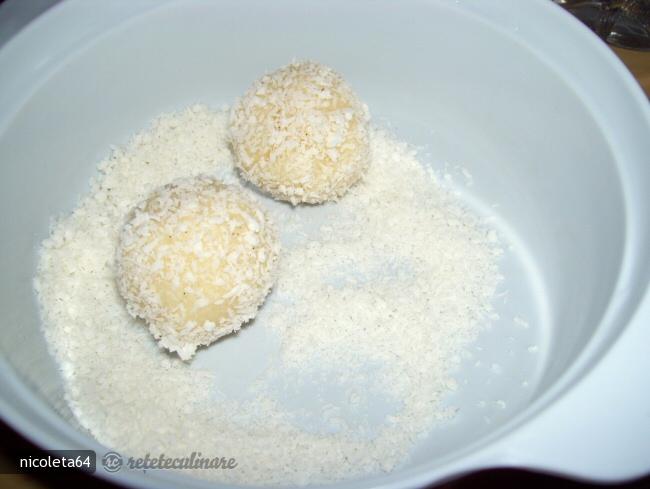 Bile de Gris cu Nuca de Cocos