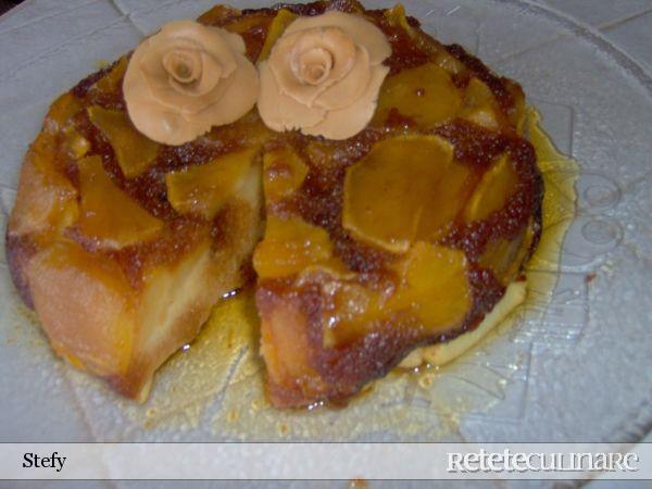 Tort Caramelizat cu Mere si Ananas