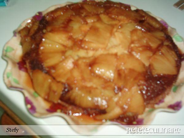 Tort Caramelizat cu Mere si Ananas