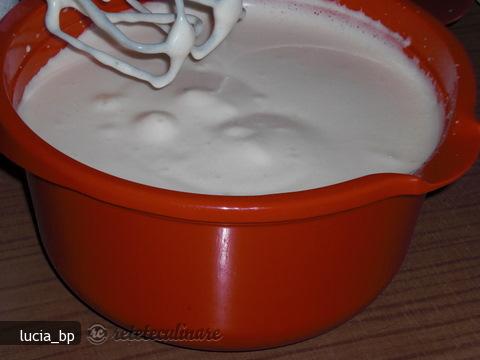 Pandispan cu Crema de Frisca