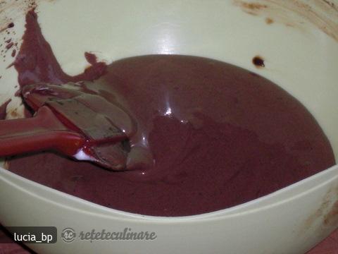 Pandispan cu Crema de Frisca